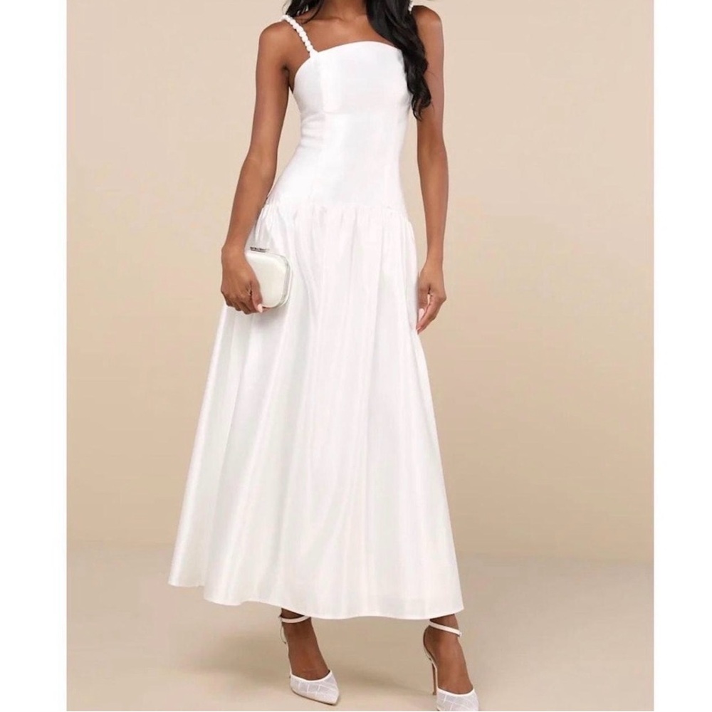 Lulu's Classic White Maxi Dress